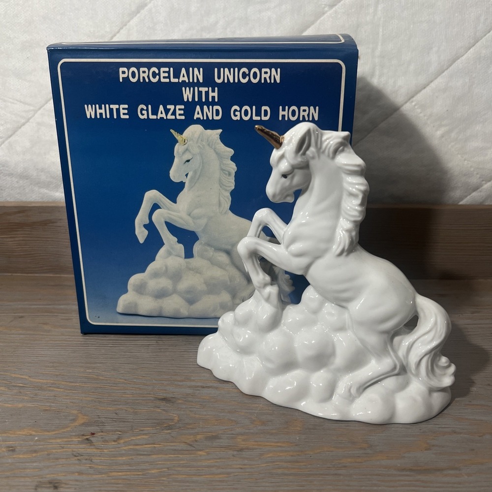 white porcelain unicorn glazed gold‎ horn unicorn